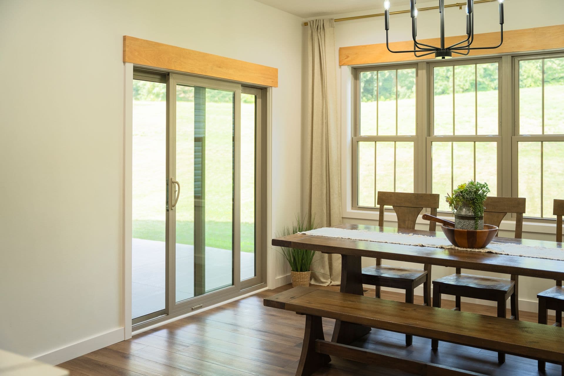 Endure Double Hung Sandstone - 2 Lite Patio (2).jpg